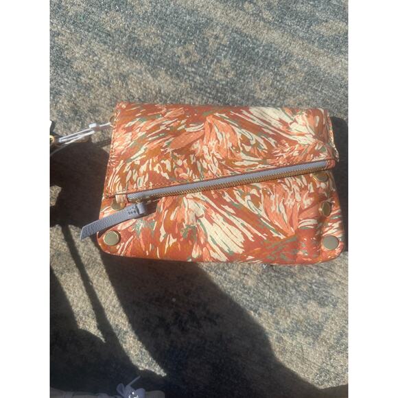 Hammitt Women's Garden Party Leather Dillon Reversible Crossbody Bag - Picture 11 of 13